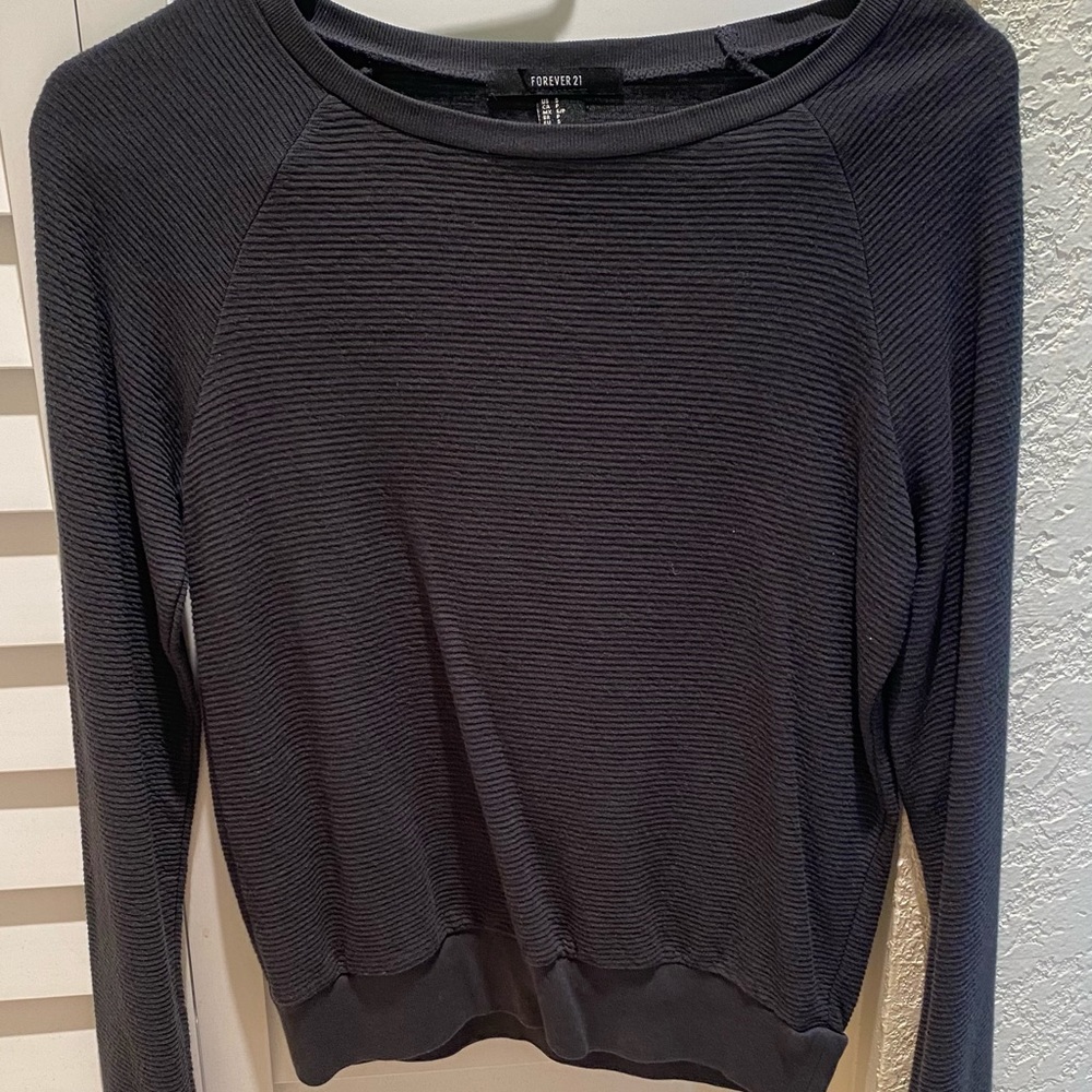 Sweater - Picture 2 of 3